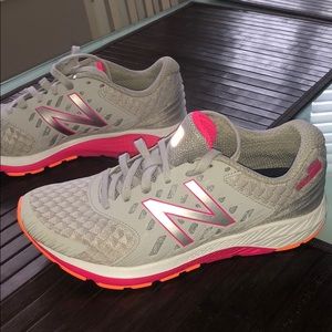 New Balance Fuel score Running Shoes